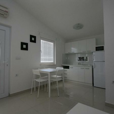 Apartmani Popovic ニン エクステリア 写真