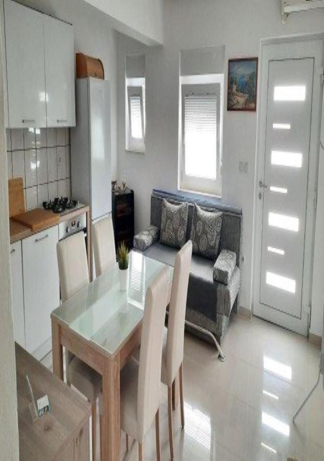Apartmani Popovic ニン エクステリア 写真